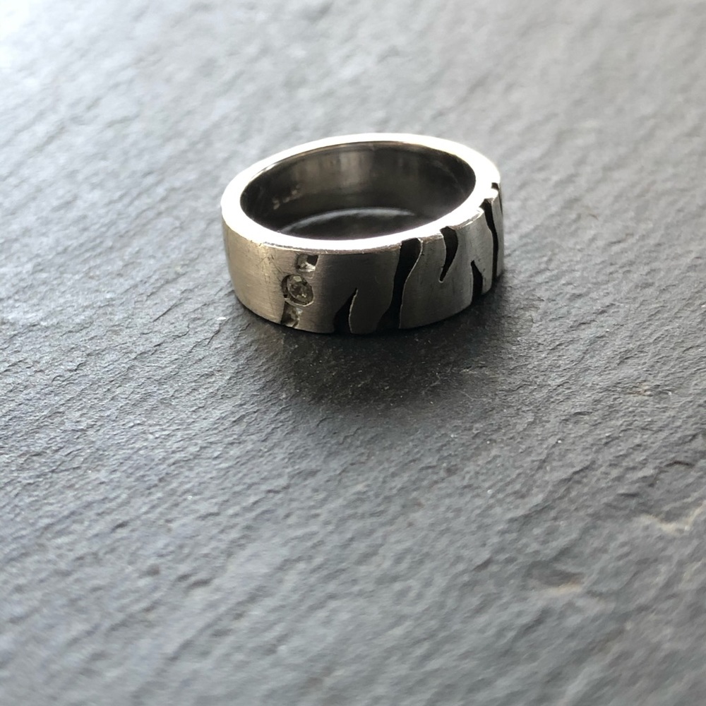 Zebra print ring